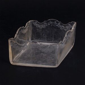 Antique jardiniere with floral motives — image 4