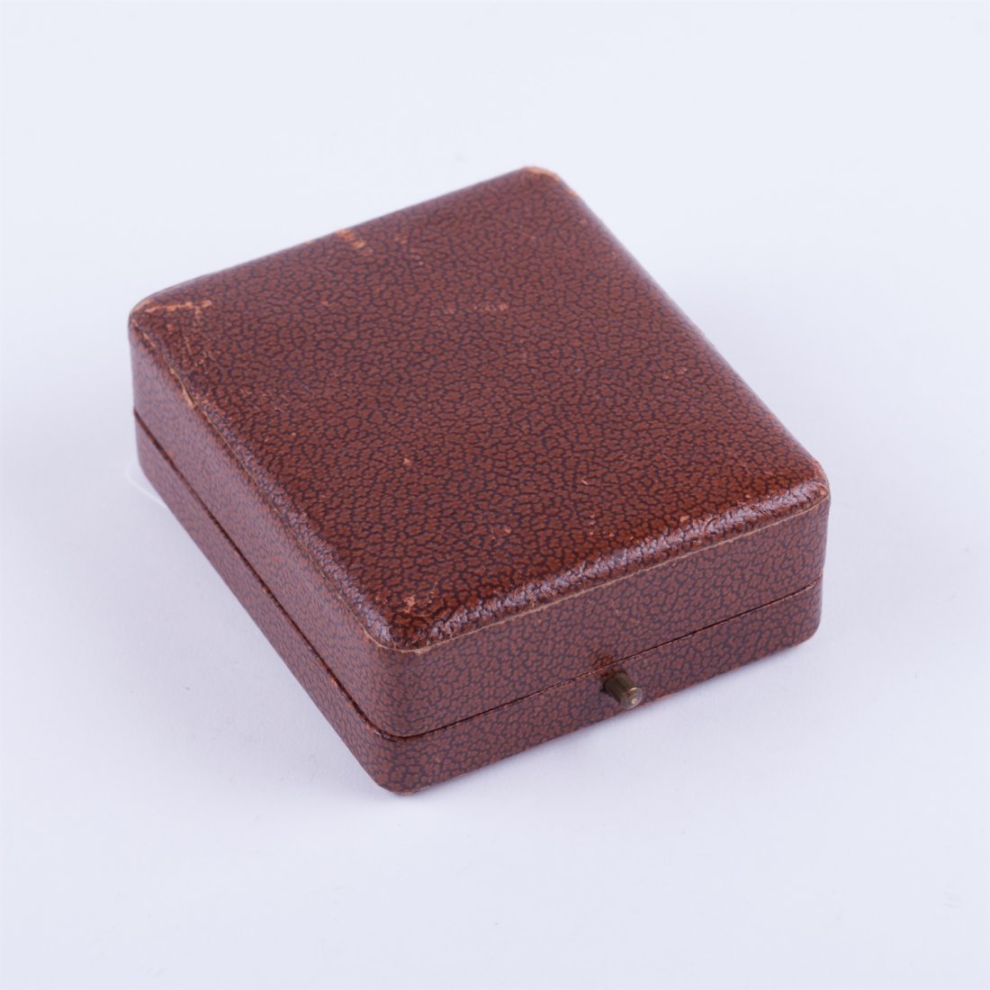 Open face gold pocket watch witch box. — image 2