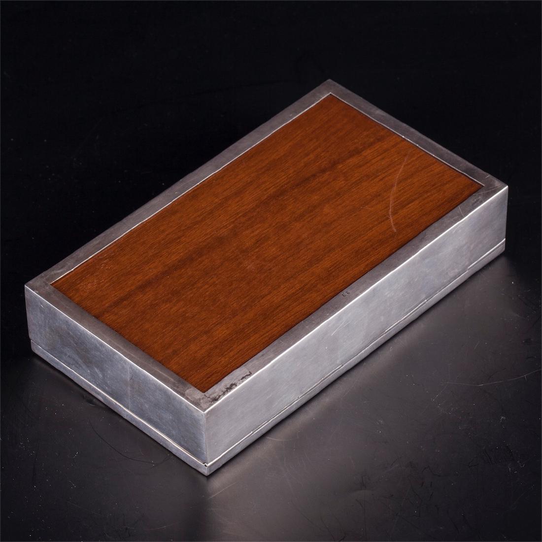 Antique cigar/cigarette box with wooden inserts — image 3