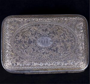 Antique Turkish silver cigarette case with a floral — image 2