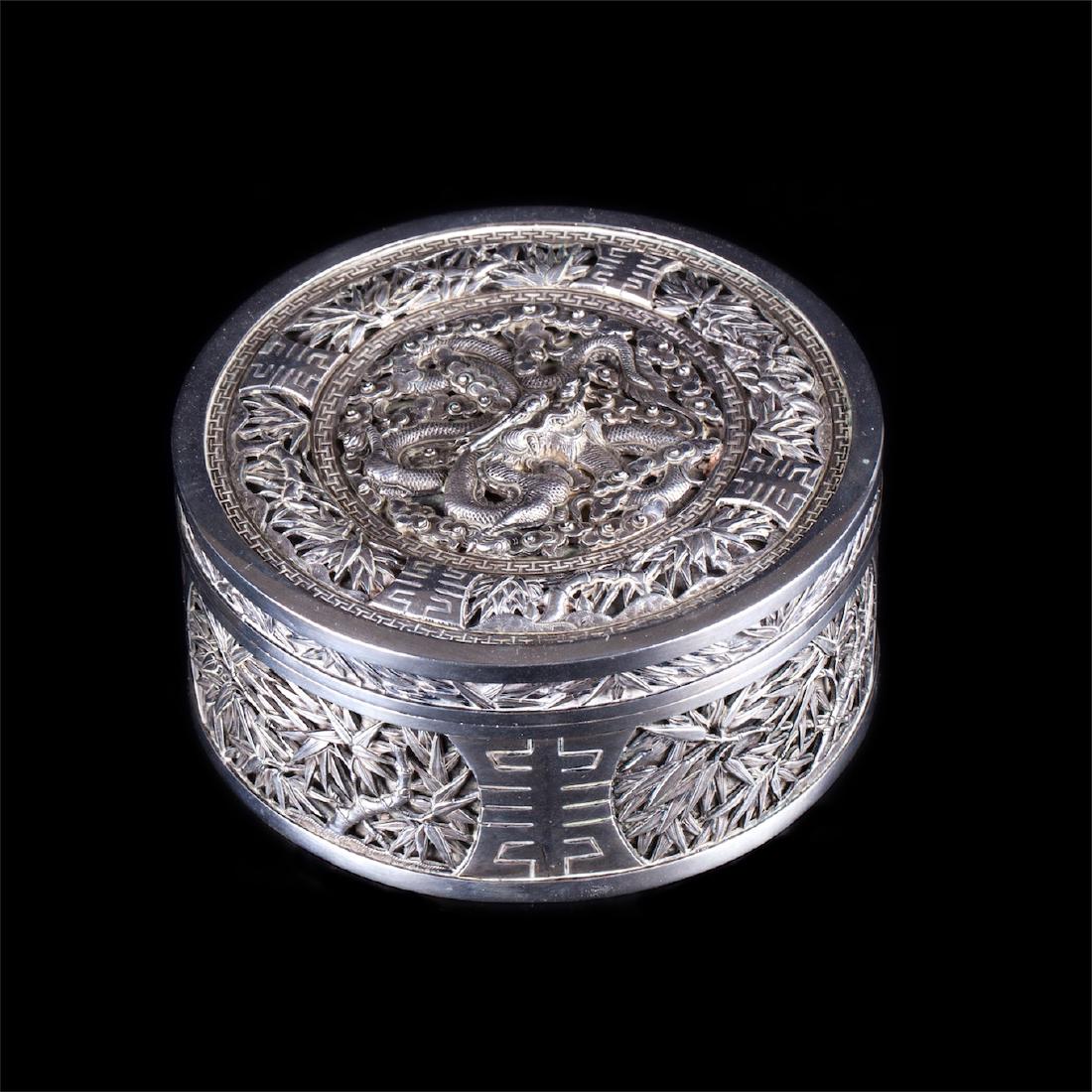 Antique dragon high relief decoration box with cover — image 1