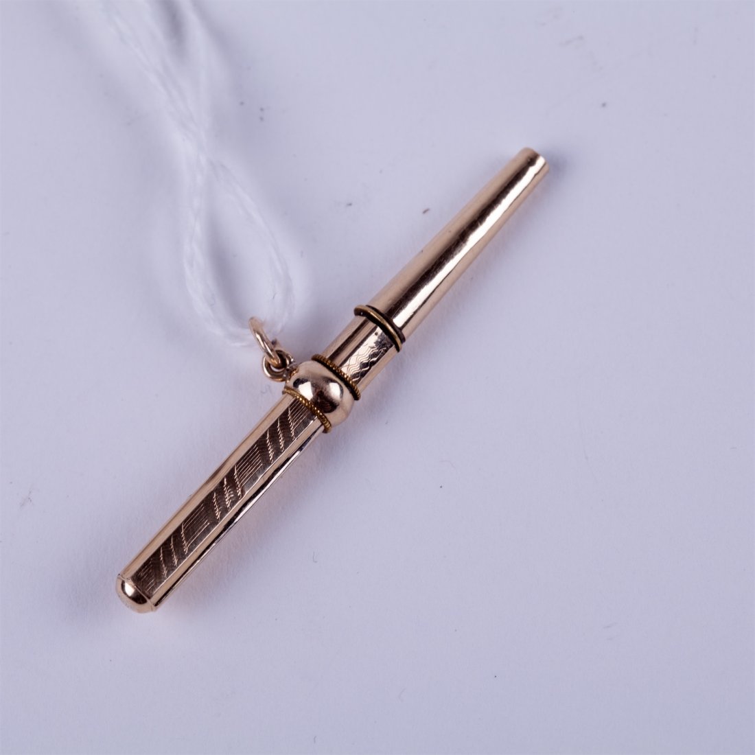 Gold watch key. — image 2