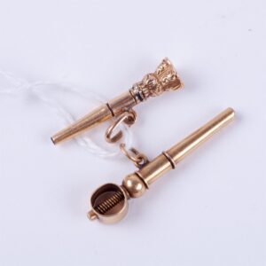 Gold watch key. — image 1