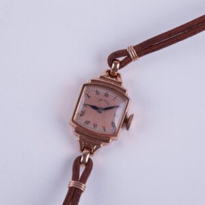 Gold wristwatch lady Elgin with original wristband. — image 2