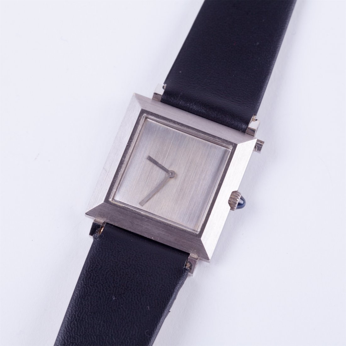 "Boucheron" lady white 18k gold wristwatch with — image 4