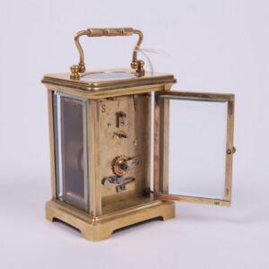 Carriage clock. — image 3