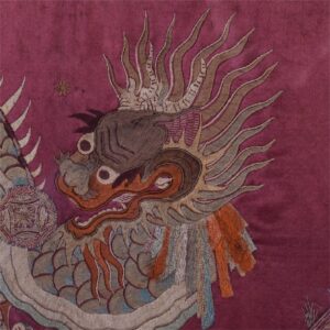 Chinese embroidery on silk with depicting of a dragon — image 3