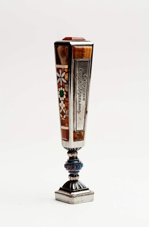Russian stell and cut stone seal. — image 1