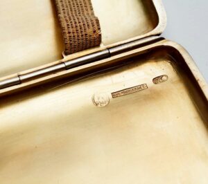 Russian silver and enamel cigarette case. — image 3