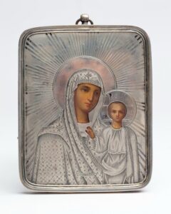 Russian icon of Mother of God. — image 1
