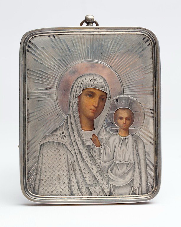 Russian icon of Mother of God. — image 1