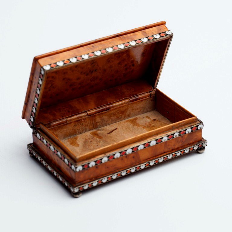 Russian wood, silver and enamel box. — image 2