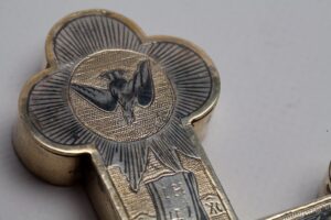 Russian silver and niello cross. — image 5