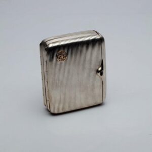 Russian silver cigarette case. — image 1