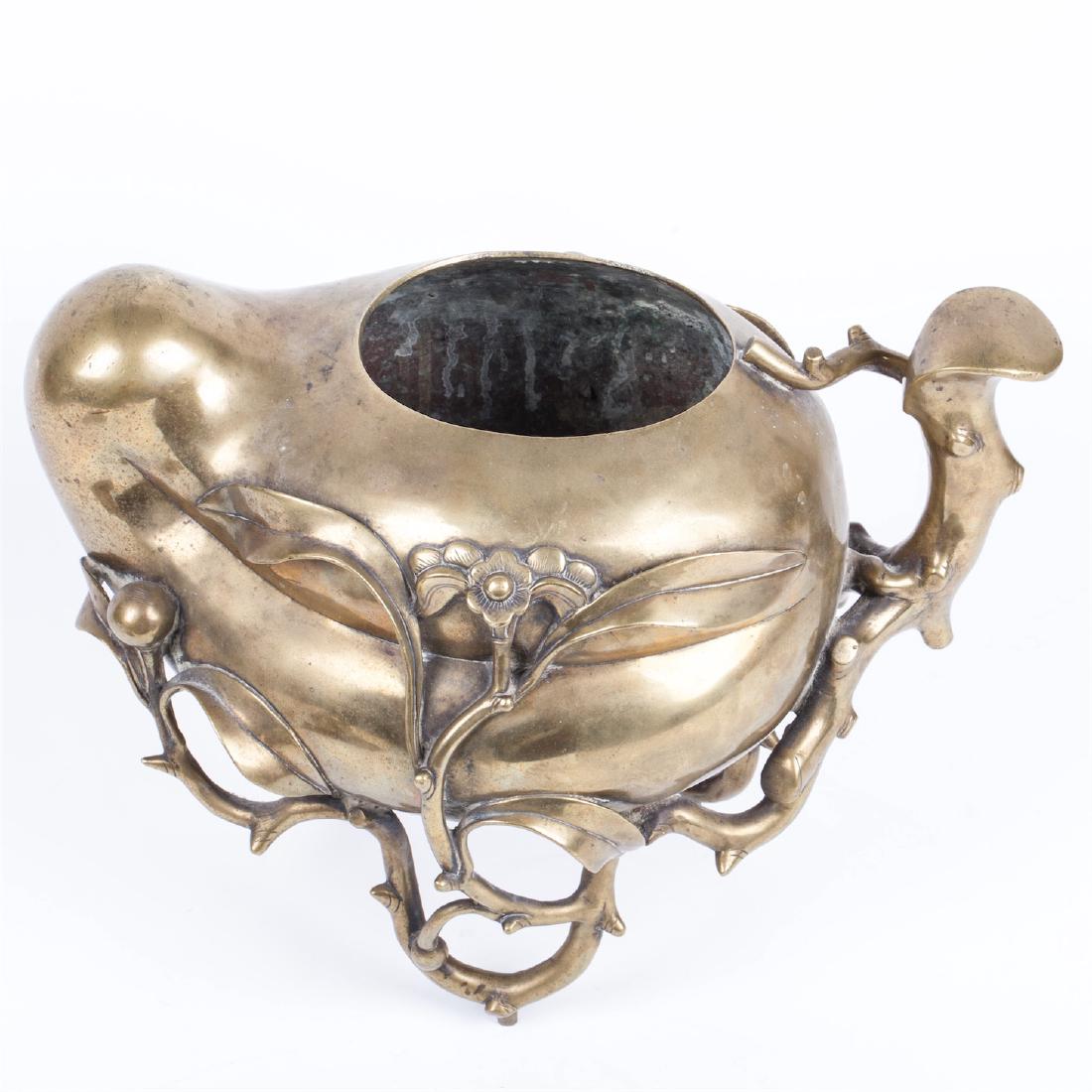 Beautiful antique Chinese incense burner — image 4