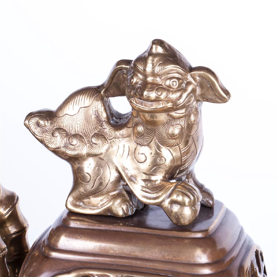 Antique Chinese bronze incense burner — image 2
