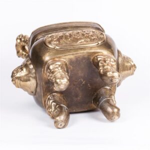 Antique Chinese bronze incense burner — image 8