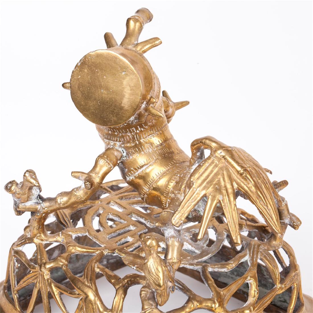 Antique Chinese bronze incense burner — image 4