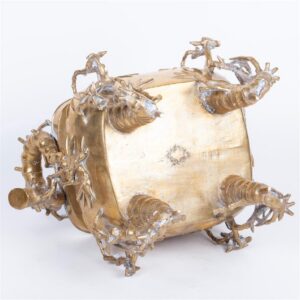 Antique Chinese bronze incense burner — image 8