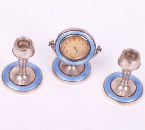 English cabinet desk clock with the candlestick. — image 2