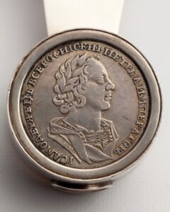 Russian silver kovsh. — image 5