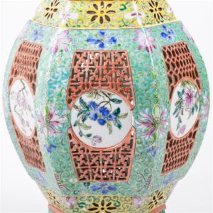 Chinese pierced ceramic covered potpourri jar — image 4