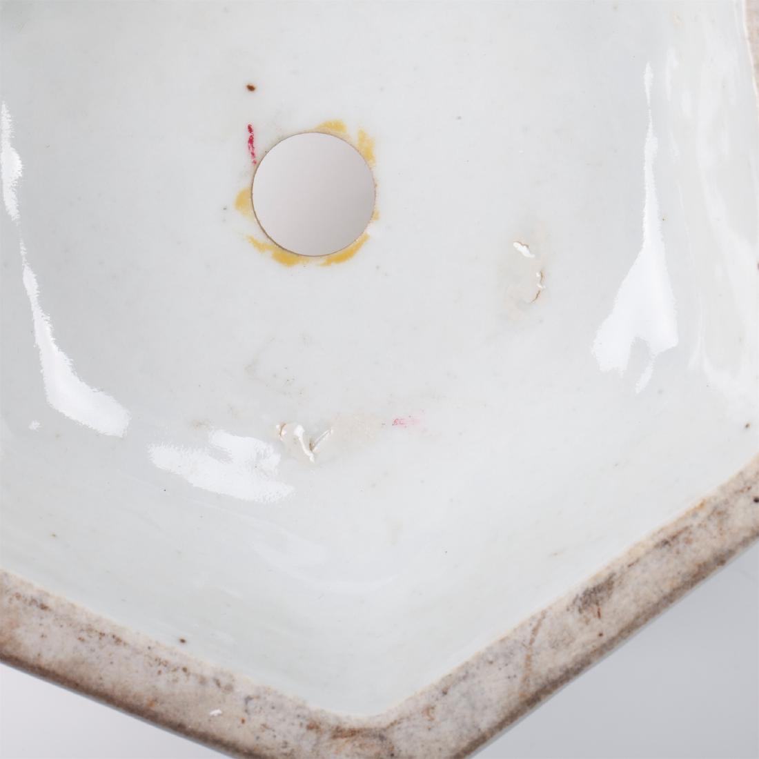 Chinese pierced ceramic covered potpourri jar — image 8