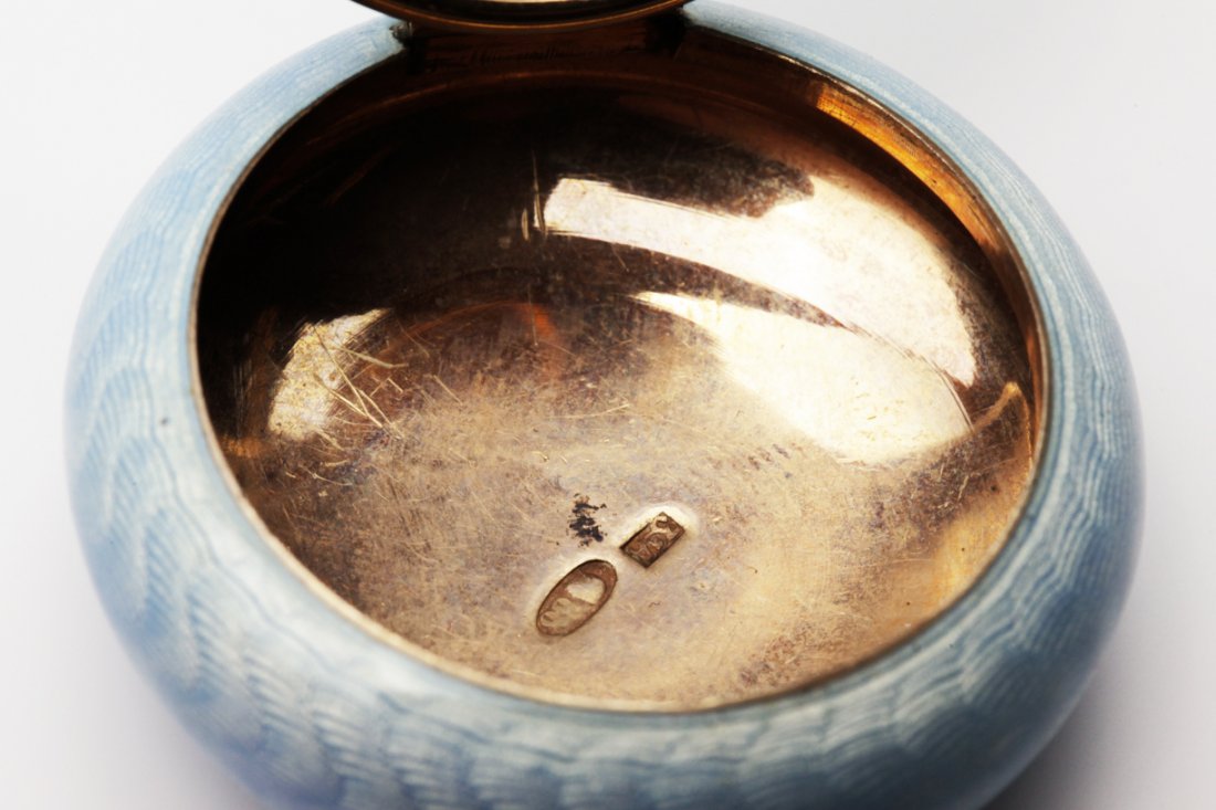 Russian silver and guilloche snuff box. — image 7