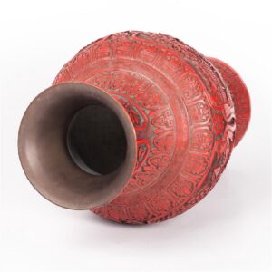 Chinese red lacquer vase with figures and landscape — image 5