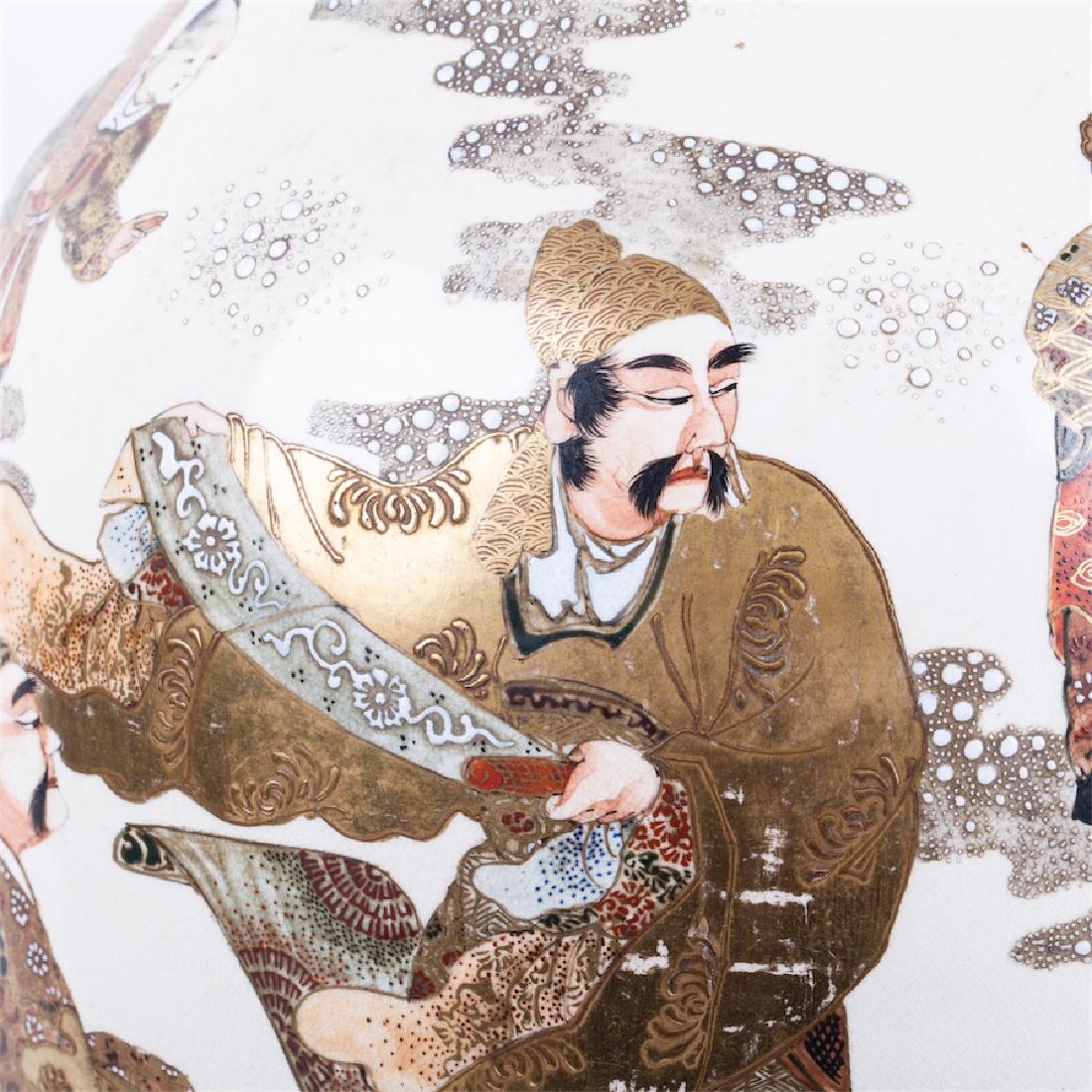 Antique Japanese painted porcelain vase with bronze — image 4