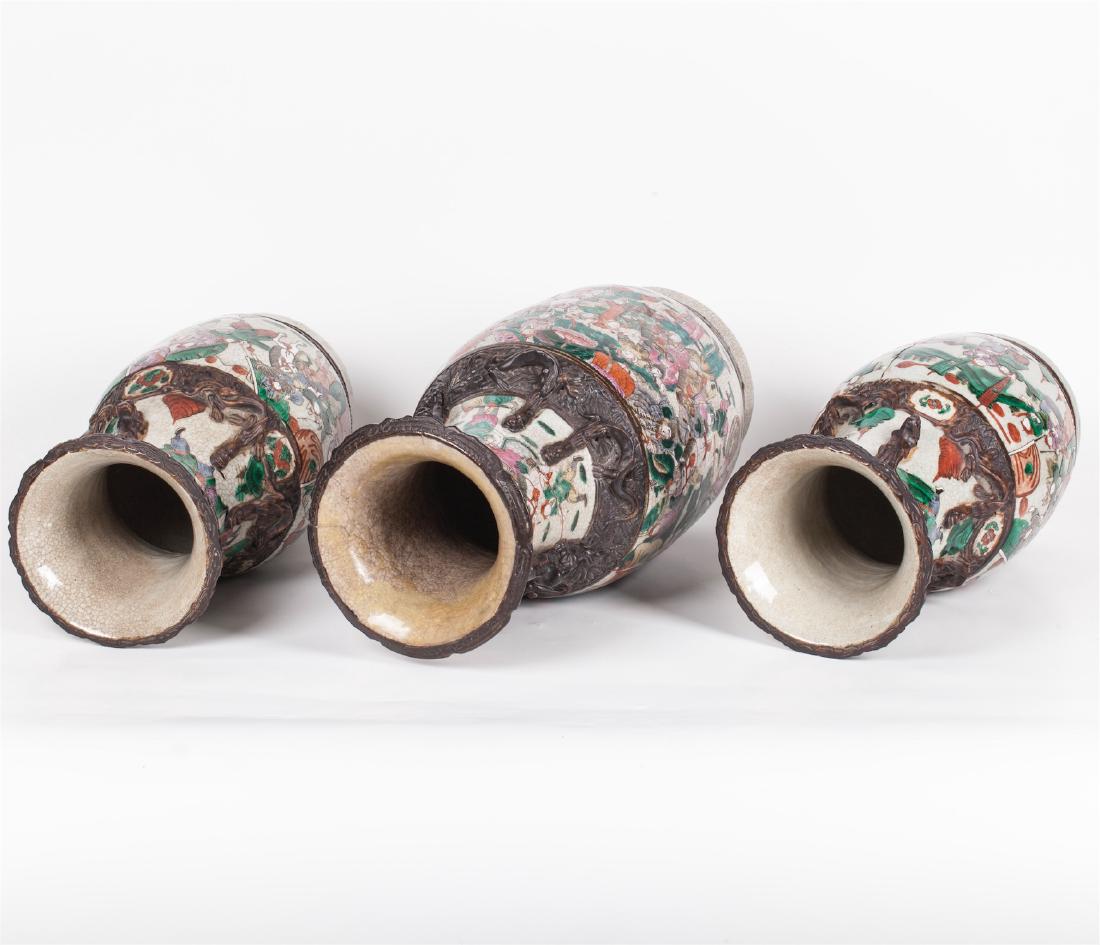 Three Chinese painted and glazed faience vases — image 7