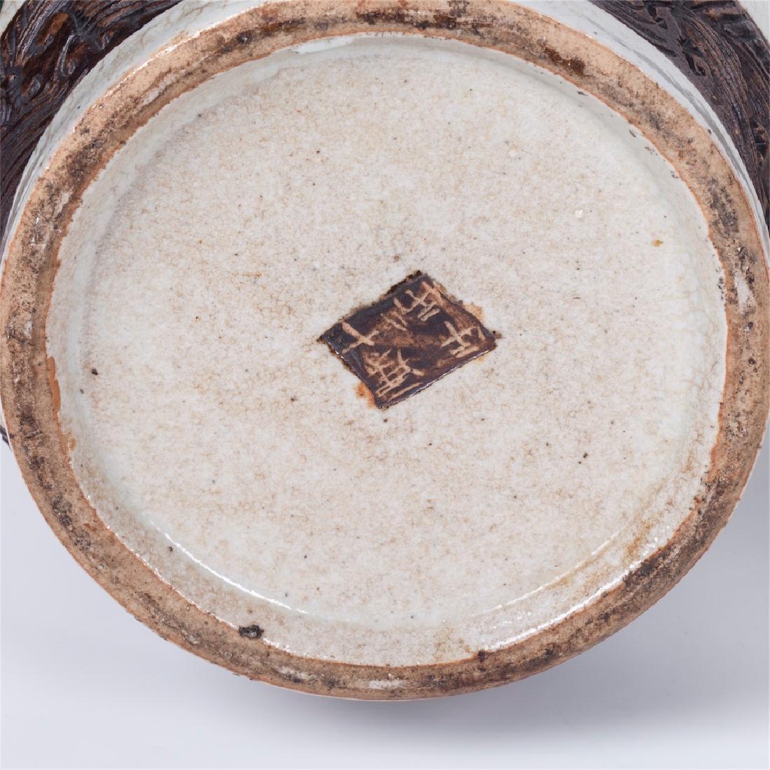 Three Chinese painted and glazed faience vases — image 8