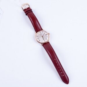 "Omega" calender automatic gold 18k wristwatch. — image 2