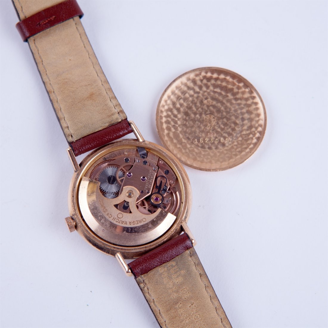 "Omega" calender automatic gold 18k wristwatch. — image 4