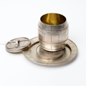Russian silver barrel with tray. — image 2