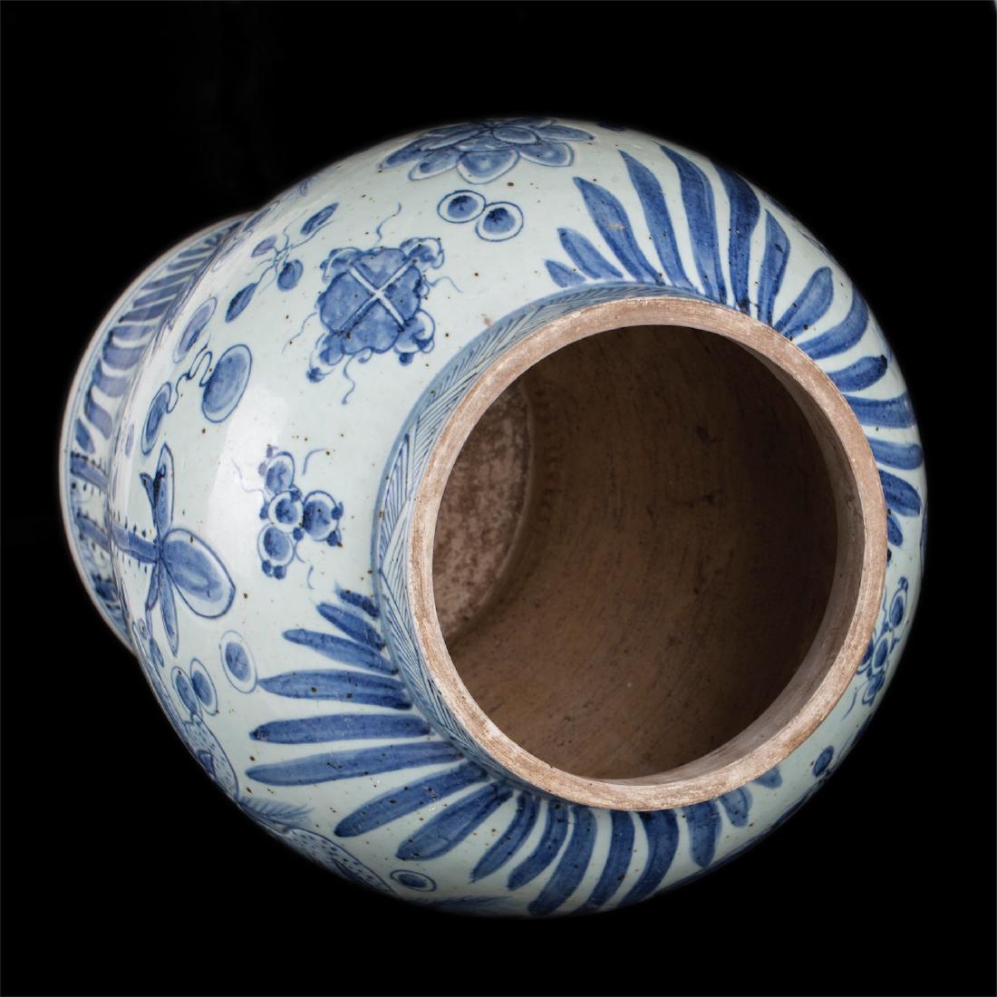 A pair of antique Foo Dog Chinese temple jars — image 7