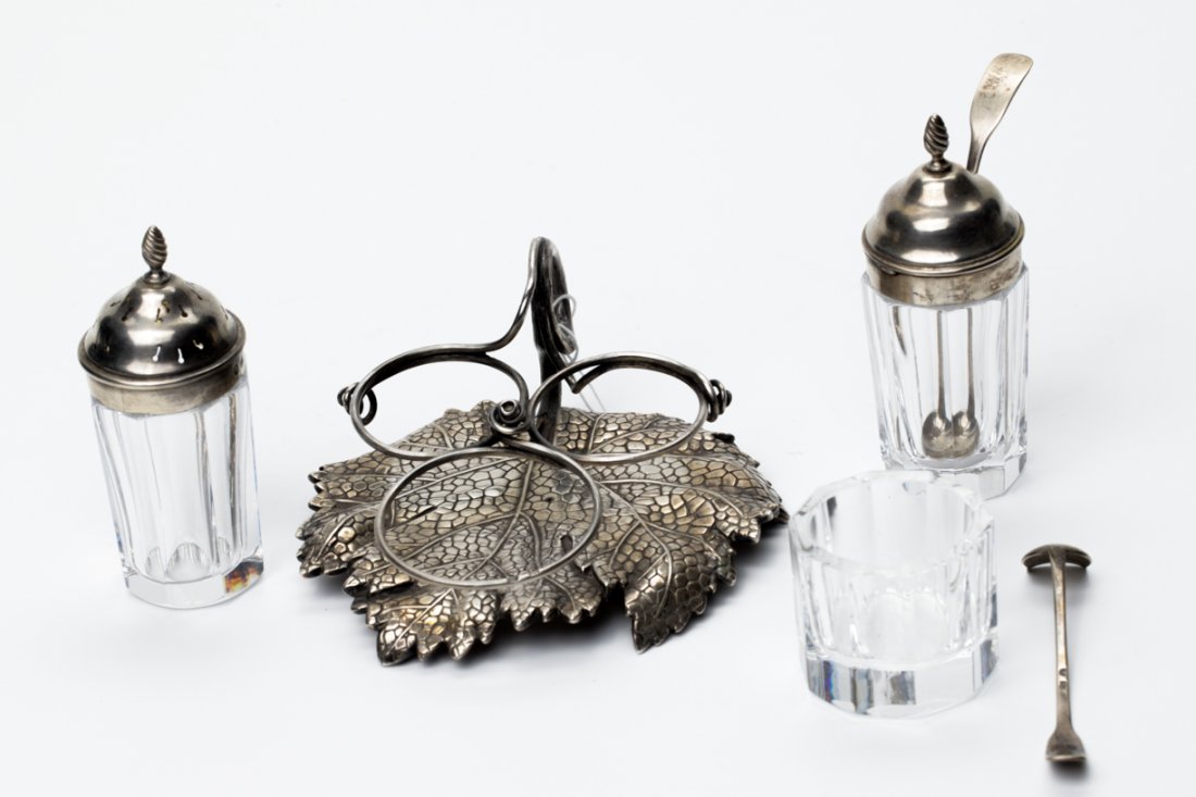 Russian silver sauce boat. — image 2
