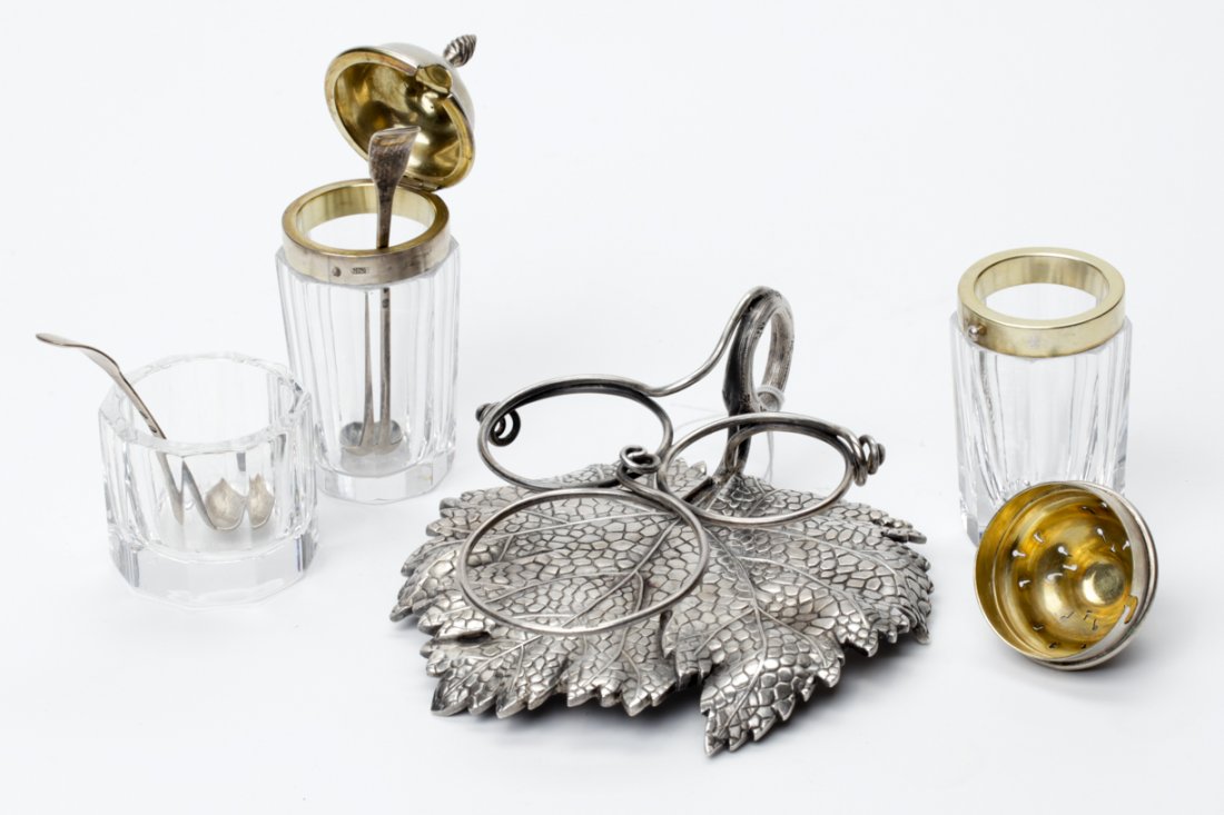 Russian silver sauce boat. — image 3