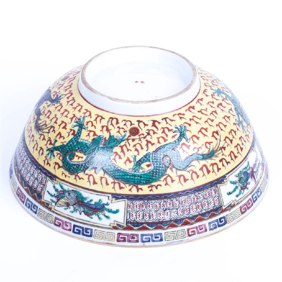 Old Chinese painted porcelain bowl — image 4