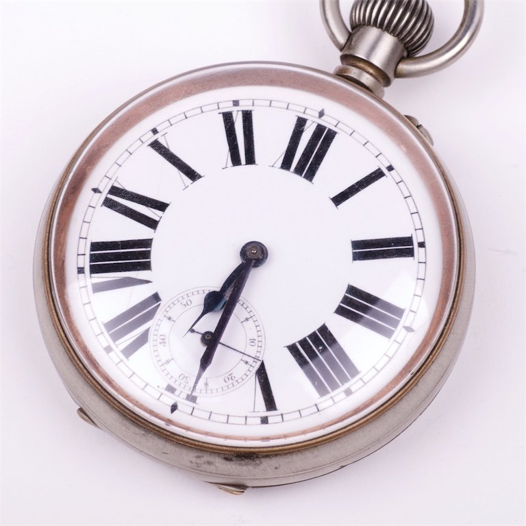 Metal military pocket watch. — image 2