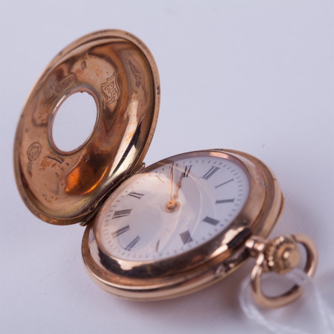 Gold pocket watch. — image 6