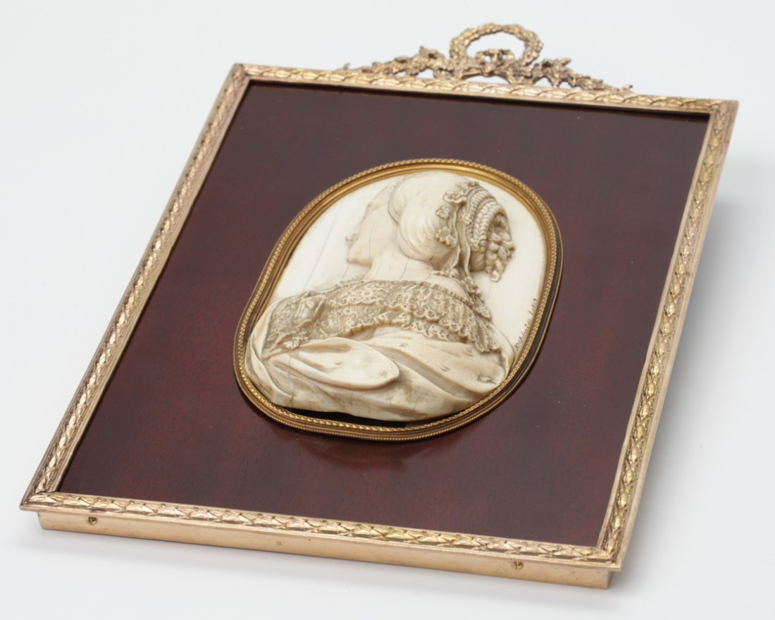 Russian bone carving plaque. — image 4