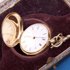 Gold pocket watch. — image 4