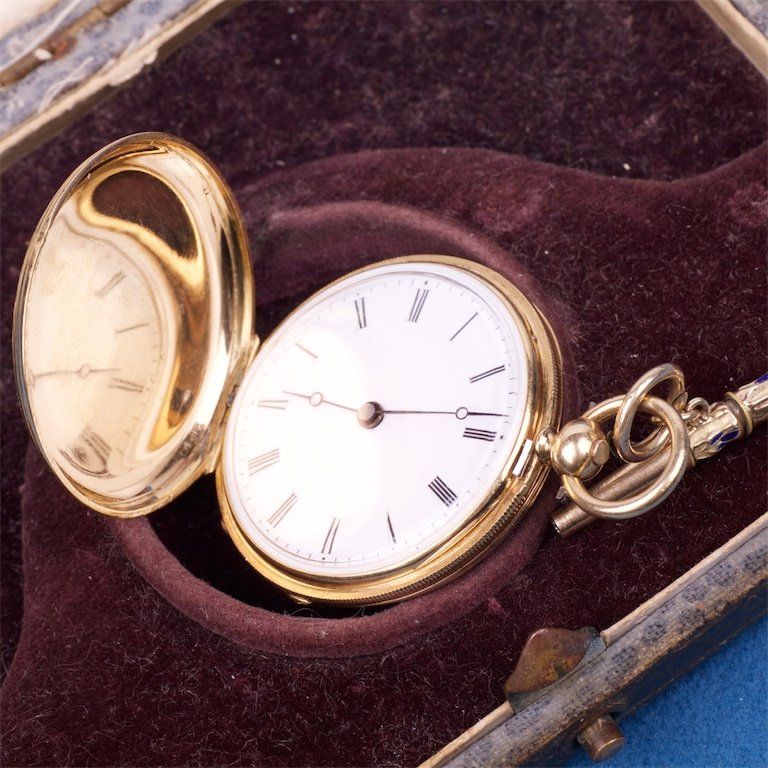 Gold pocket watch. — image 4