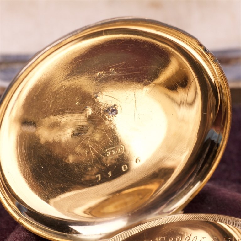 Gold pocket watch. — image 7