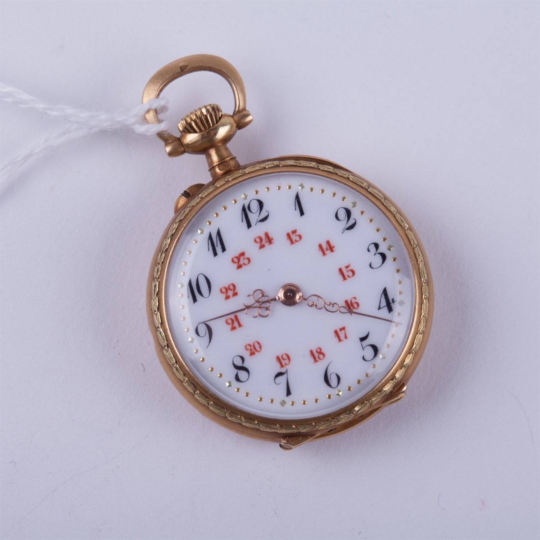Open face gold pocket watch. — image 1