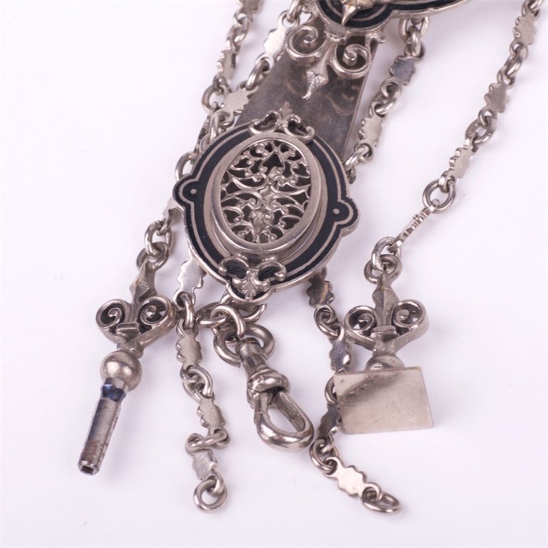 Pendant for pocket watch with seal. — image 3