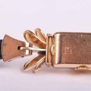 Gold 18K ladies wristwatch. — image 6