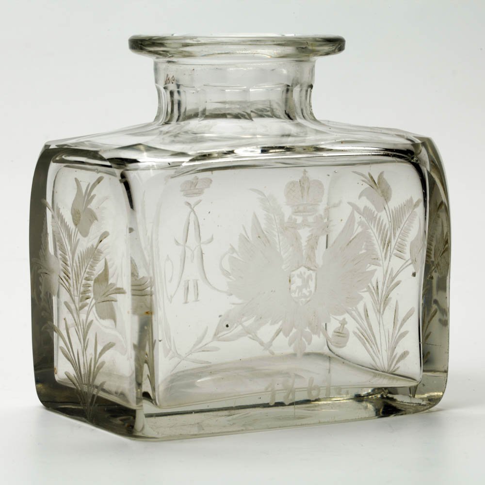 Russian Imperial glass shtof. — image 1