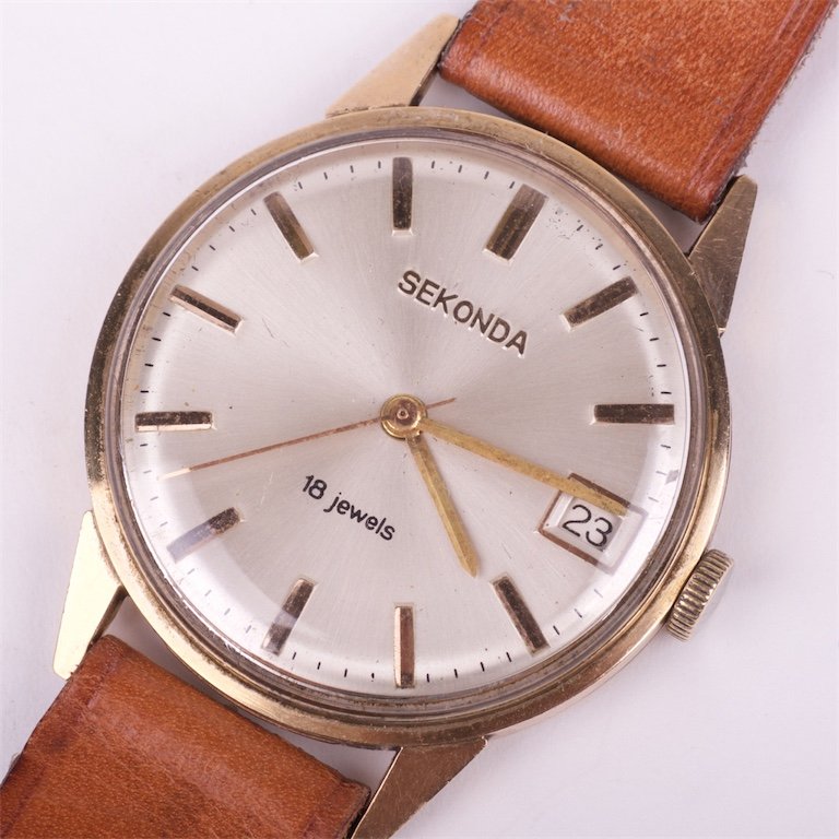"Sekonda" 9K gold mechanical mens wristwatch with — image 1